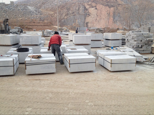 魯灰花崗巖選購技巧